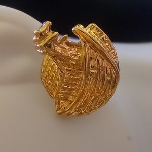 Vintage premiere design 2x2 Noah's ark gold tone earrings.